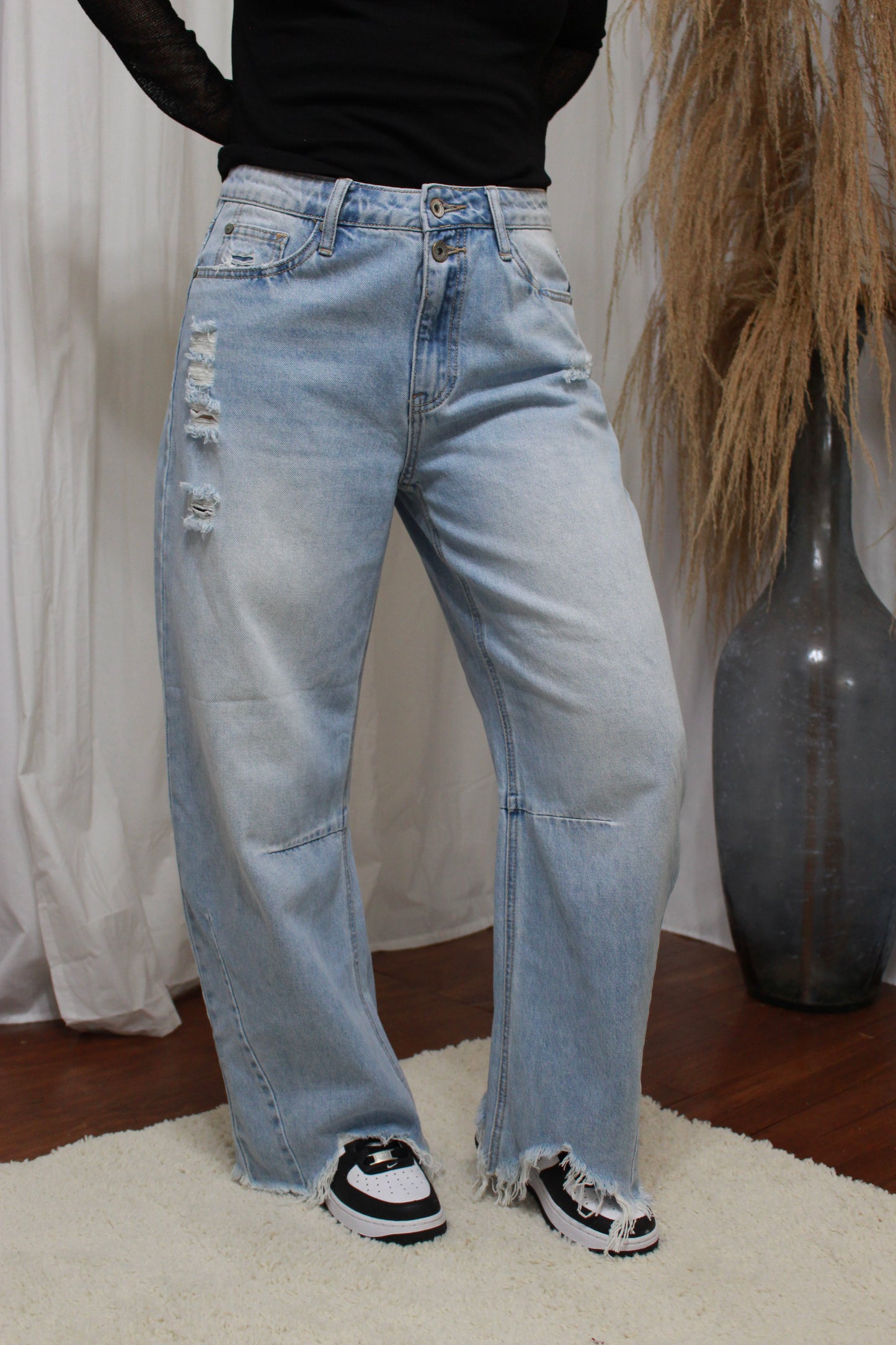 Luna High-Rise Horseshoe Jeans
