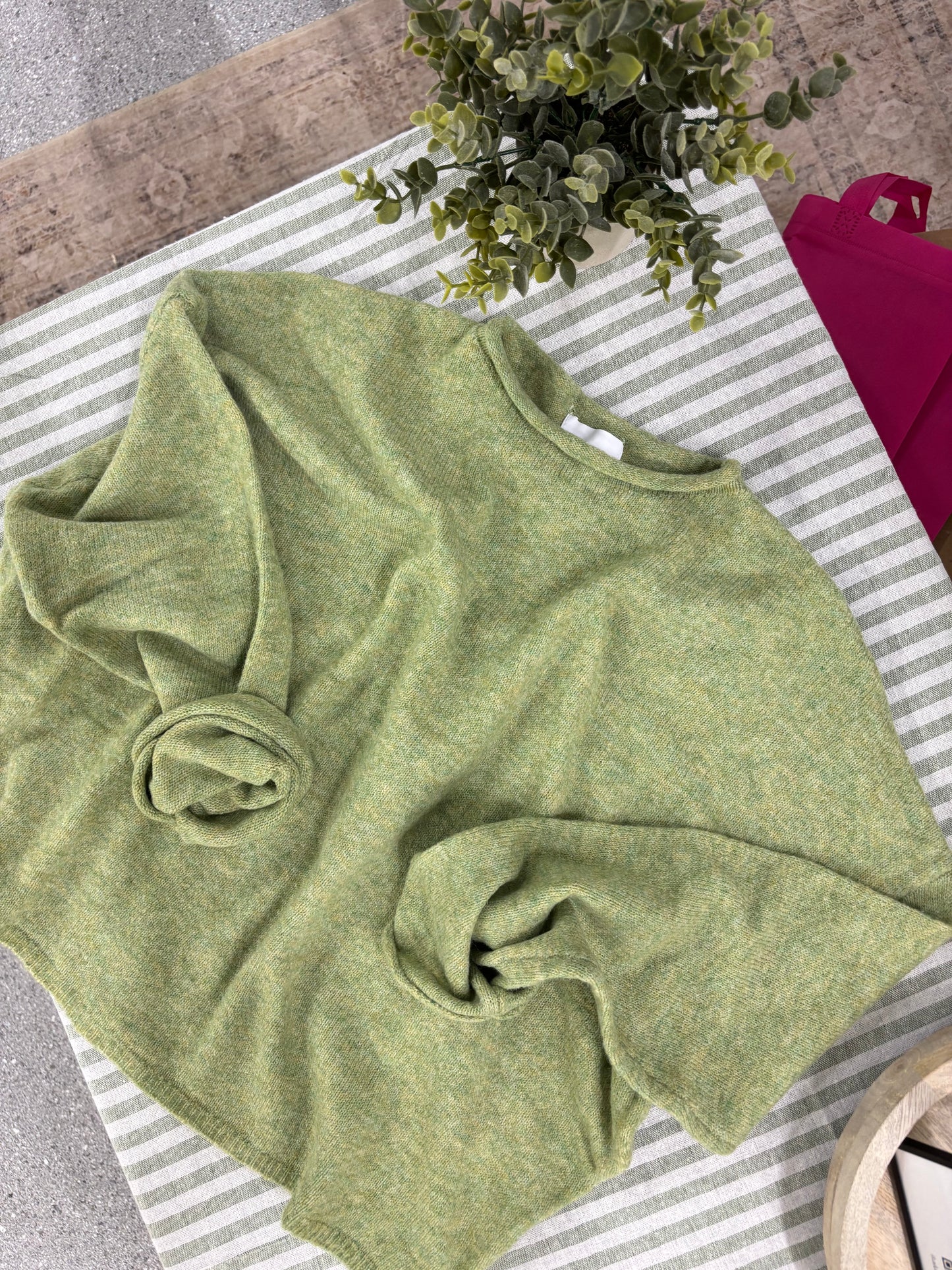 Kyndal Pullover ( Matcha )